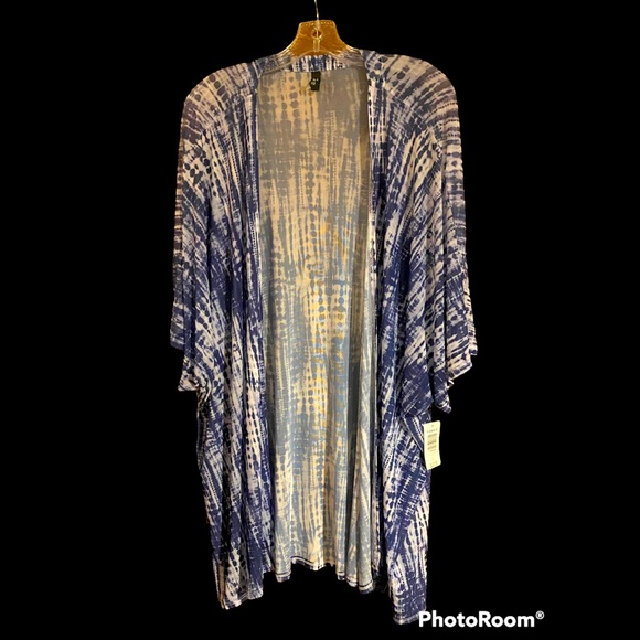 NWT Torrid Kimono - Picture 1 of 3